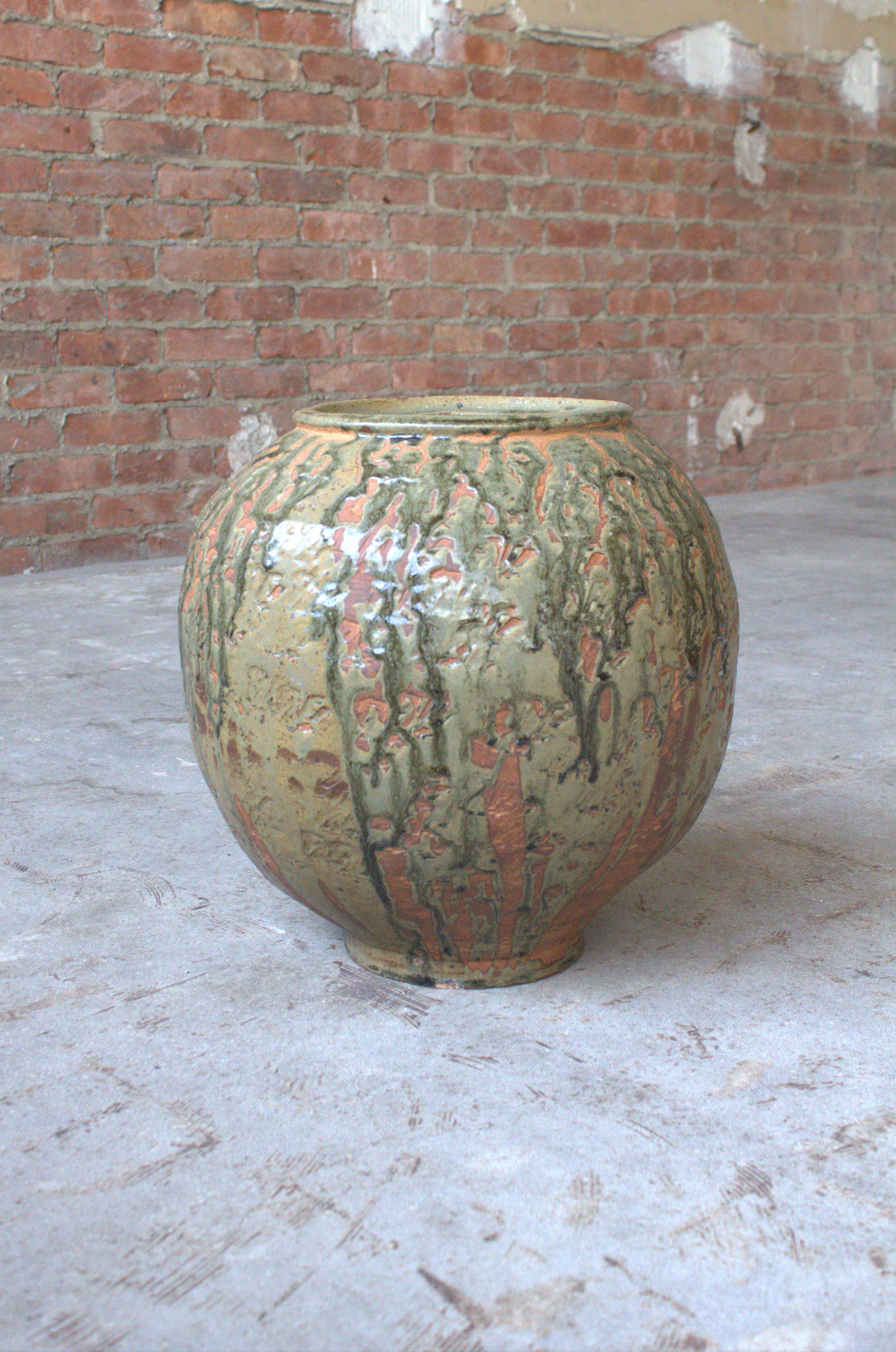 PAF!03 - 2022 - stoneware - 38x32x32 cm