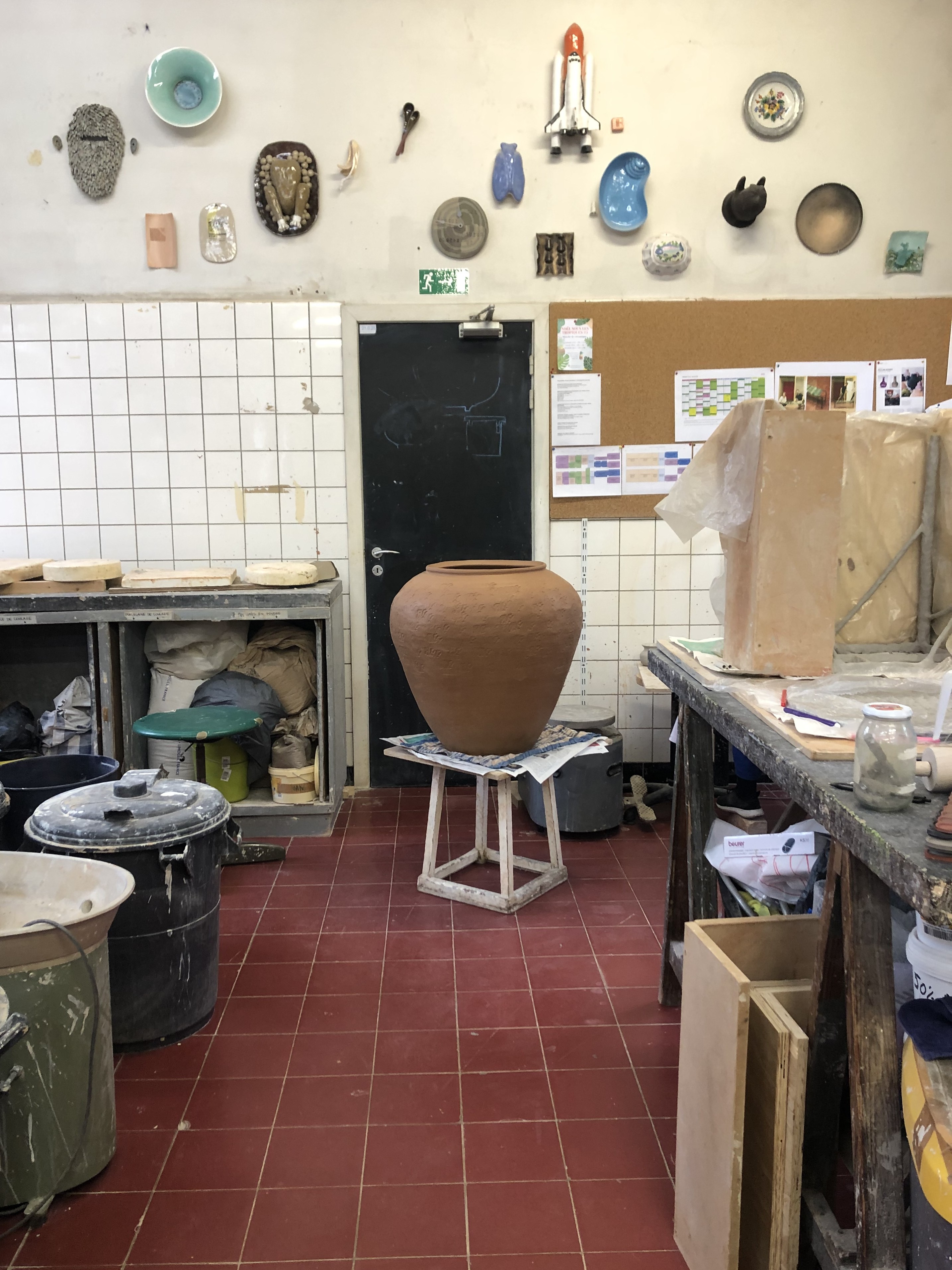 Drying pot in the studio