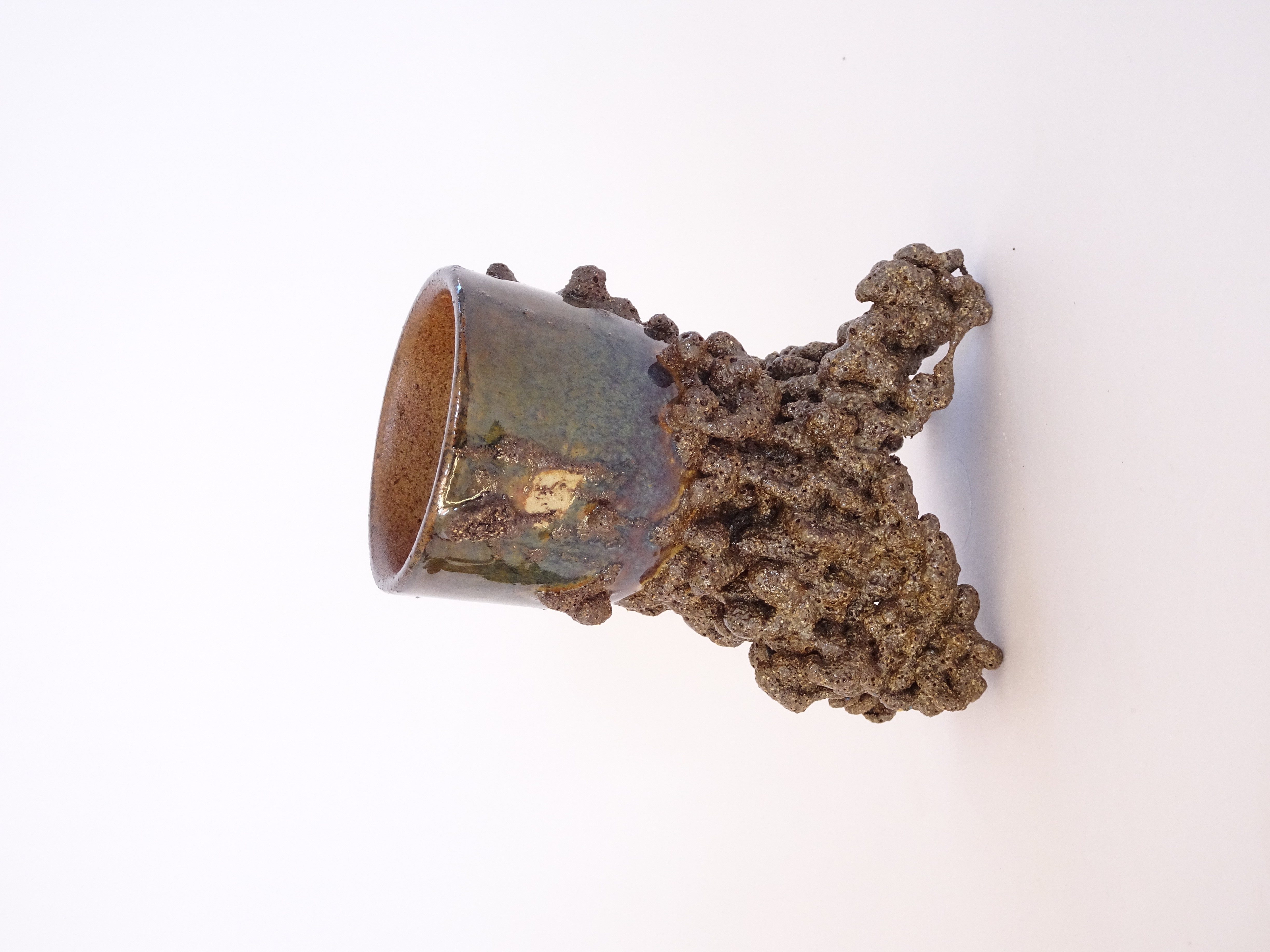 Concretion 13 2025 - glazed stoneware - 13x7x7 cm